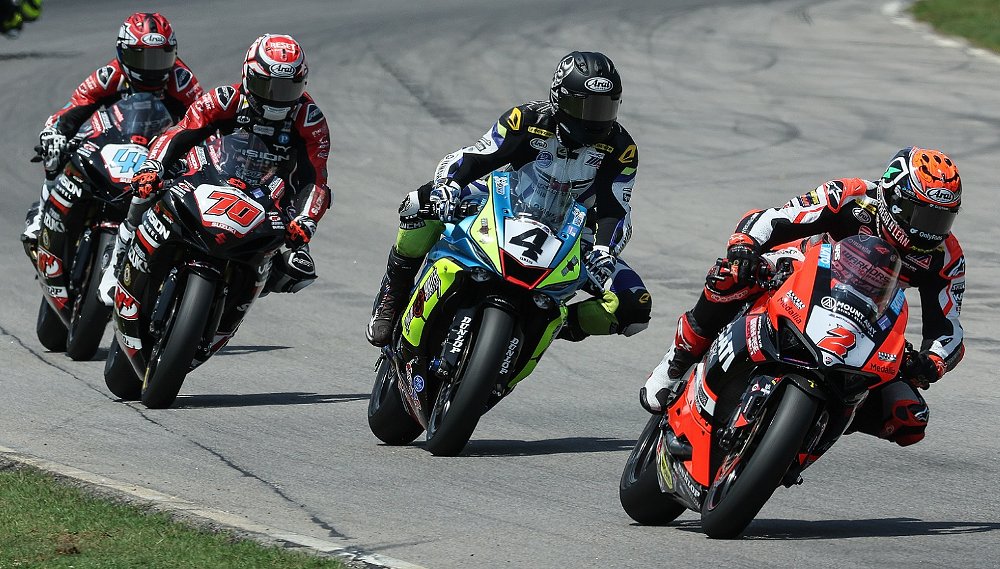 Can 47-year-old Josh Hayes break a long-standing AMA roadracing record?