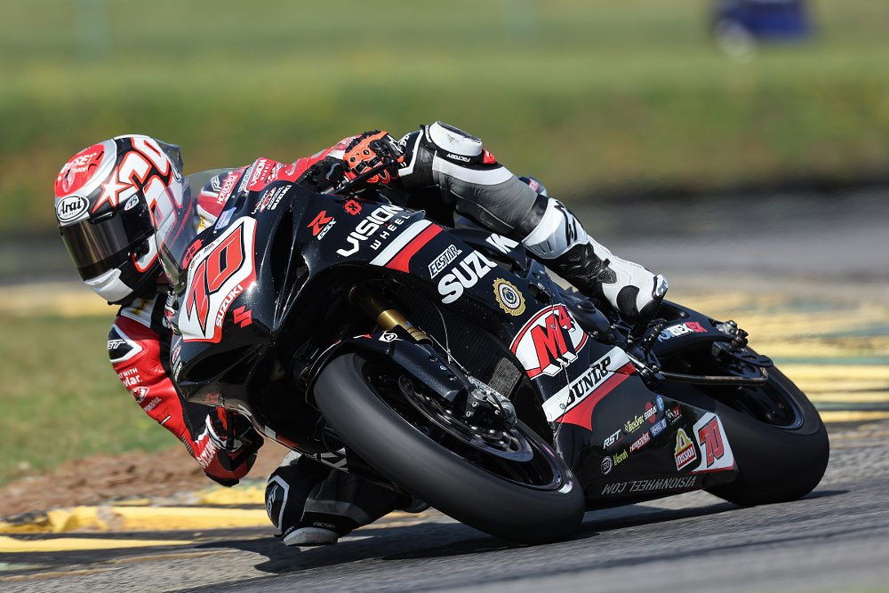 Tyler Scott racing the GSX-R750