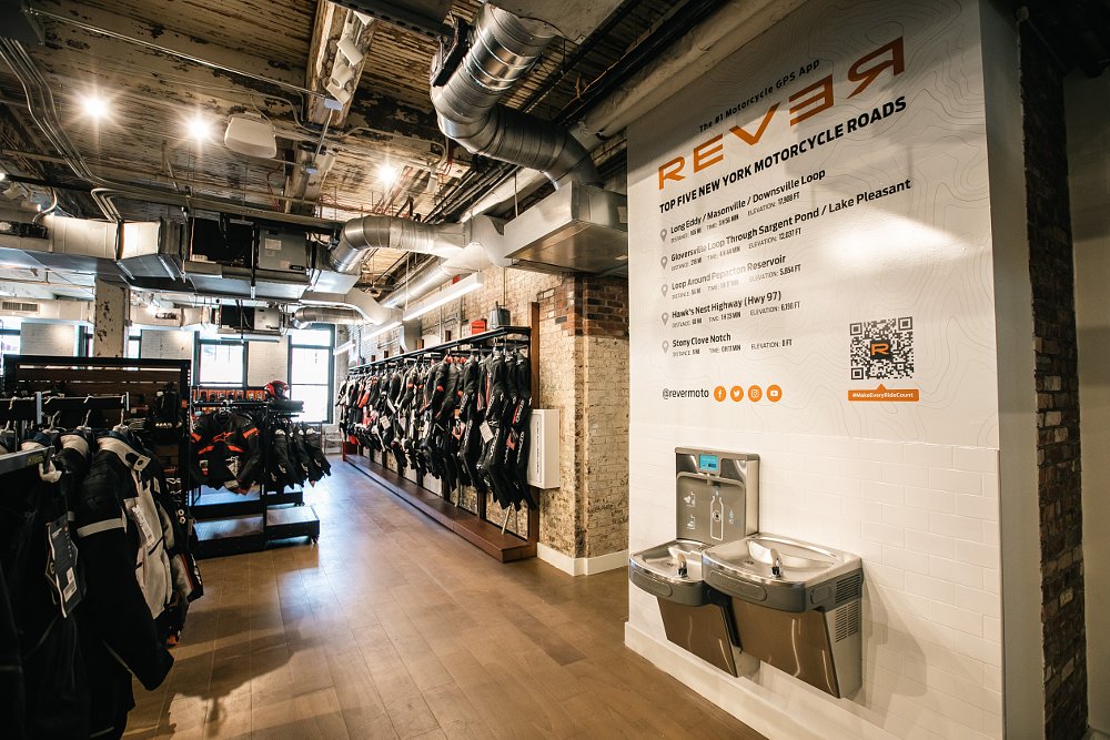 REVER station
