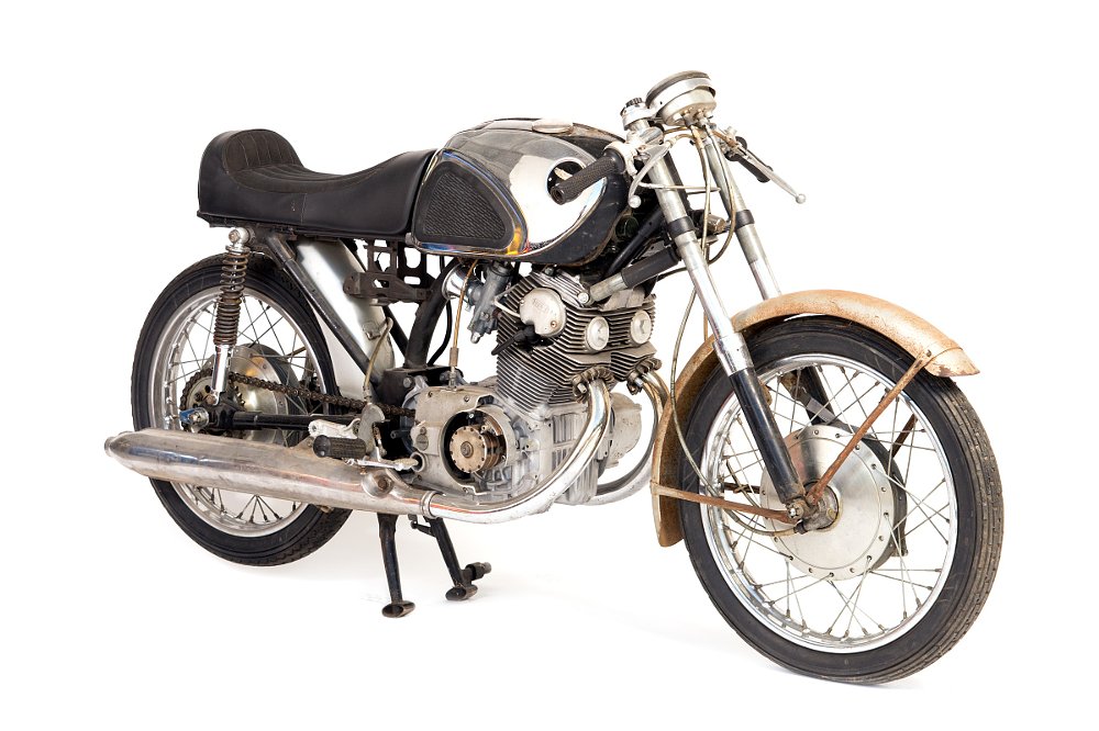 studio photo of the Honda CP77