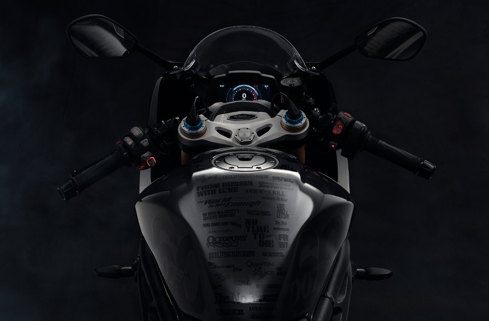 Bond Edition Speed Triple RR