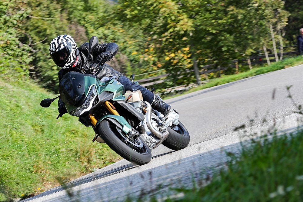 Moto Guzzi V100 Mandello