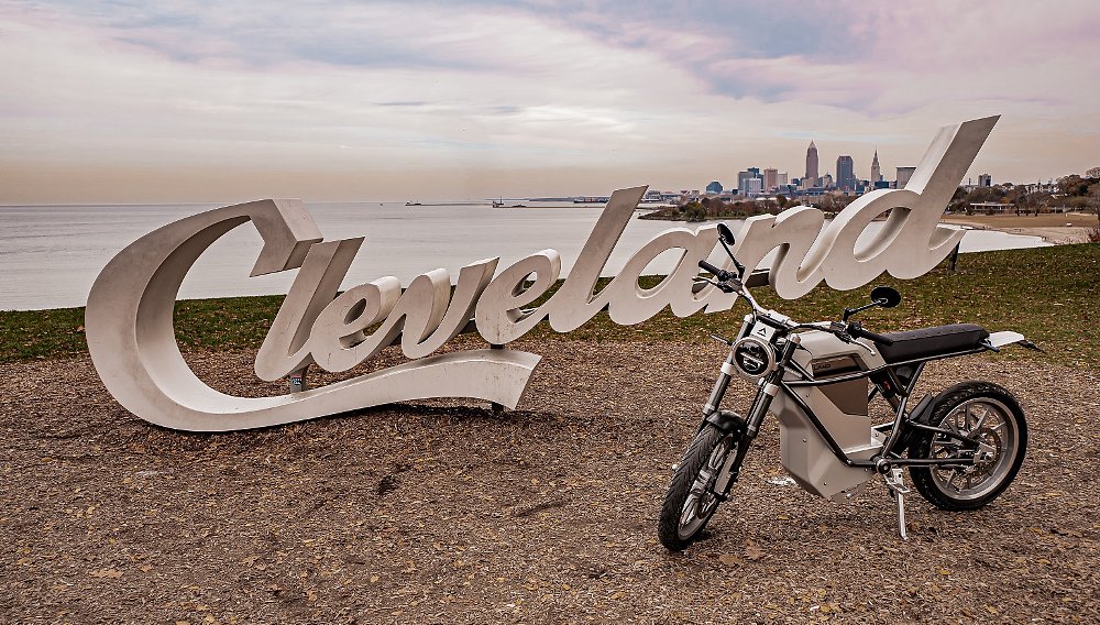 LAND Moto District: First ride and factory tour