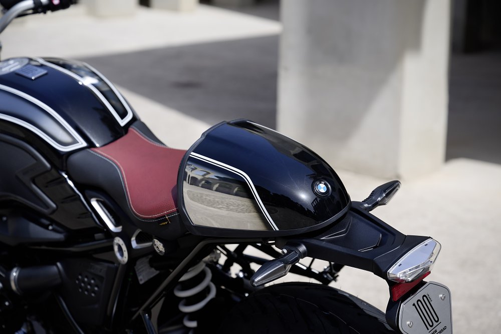 BMW R nineT 100 Years seat detail
