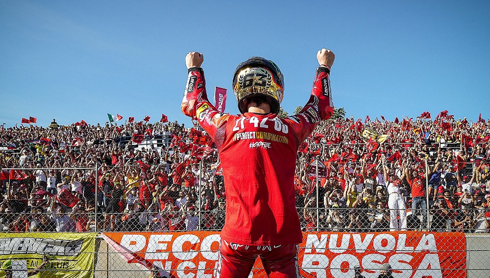 An off-season motorcycle racing video mini-festival