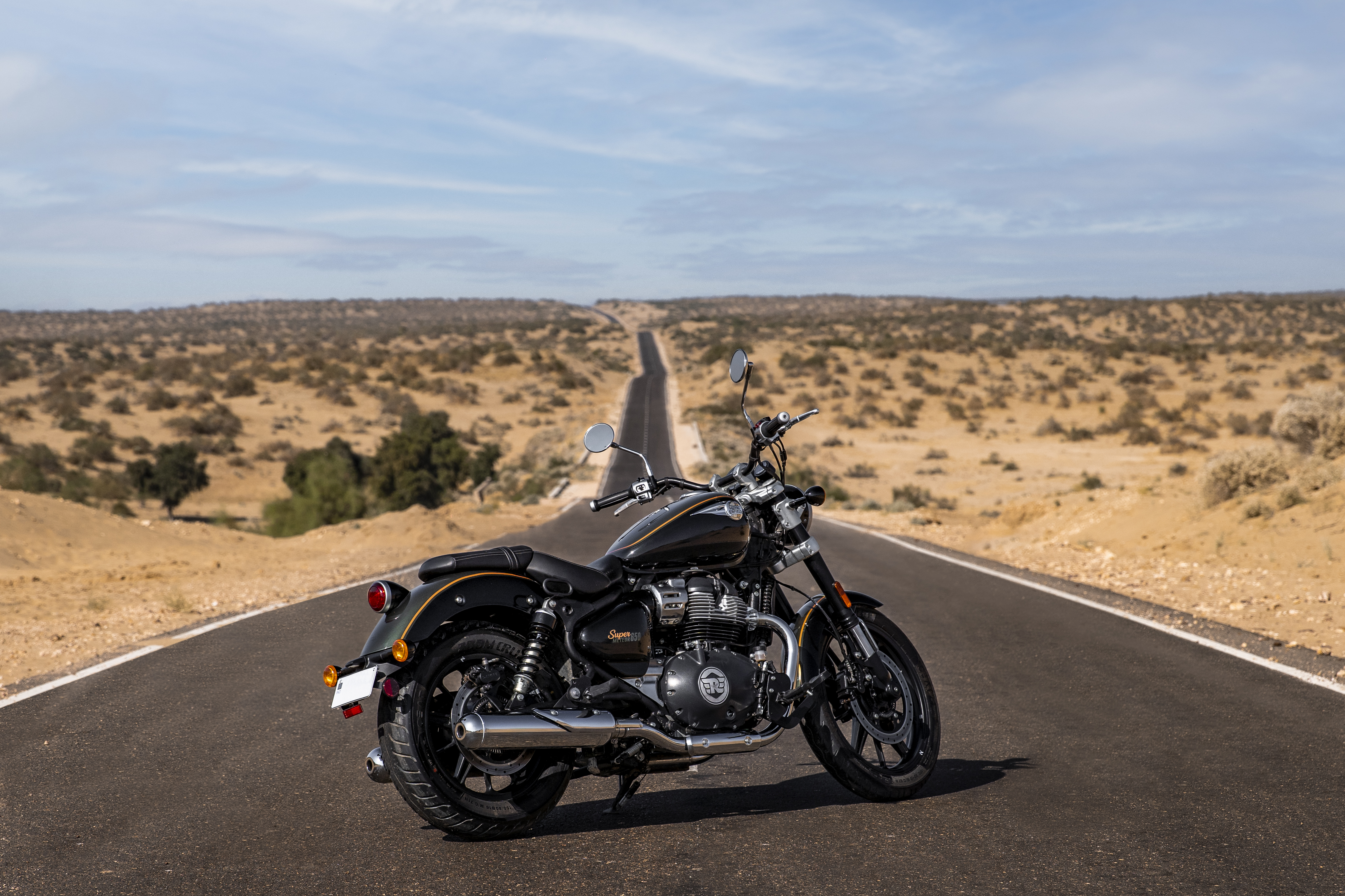 2023 Royal Enfield Super Meteor 650 first ride review - RevZilla
