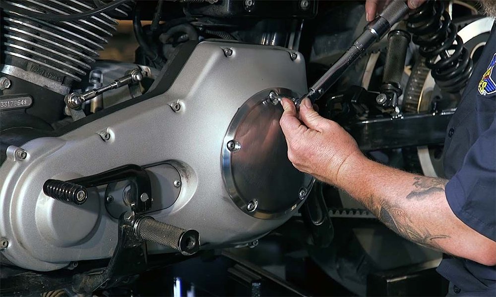 torque-derby-cover-back-down