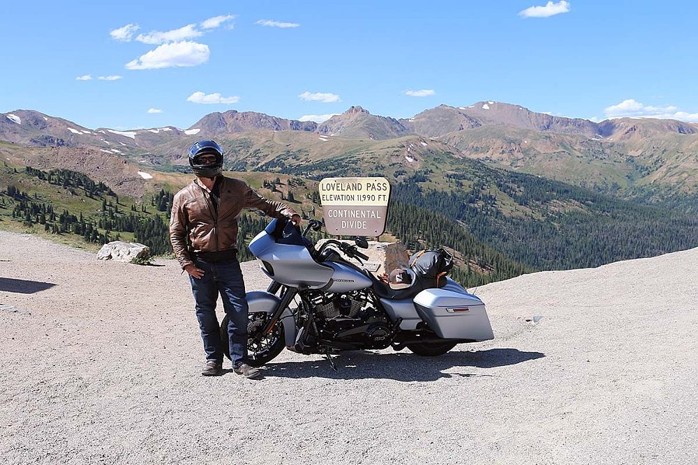 2020-Road-Glide-Special-Loveland-Pass