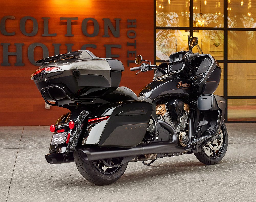 2023 Indian Pursuit Elite parked in front of a hotel