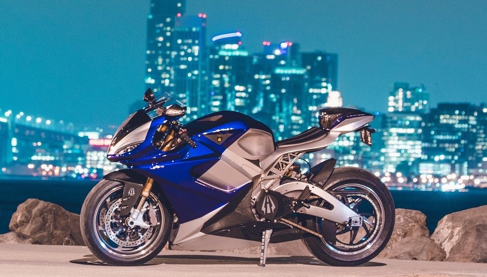 10 years after winning Pikes Peak, Lightning still raising funds and struggling to produce motorcycles