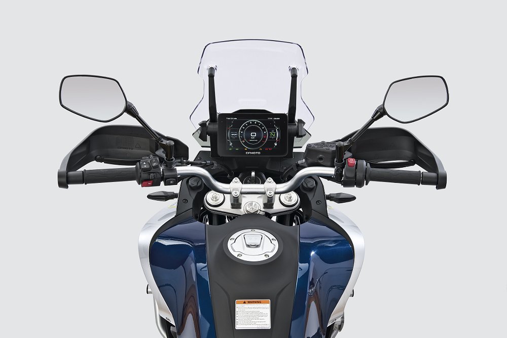 cockpit view of the CFMOTO Ibex 800 T