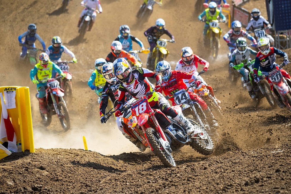 Jett Lawrence leading the pack at the motocross race at Hangtown