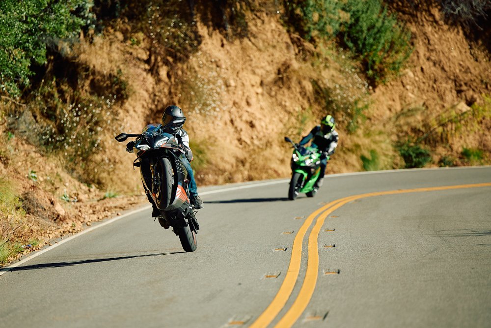 CFMOTO 450SS wheely