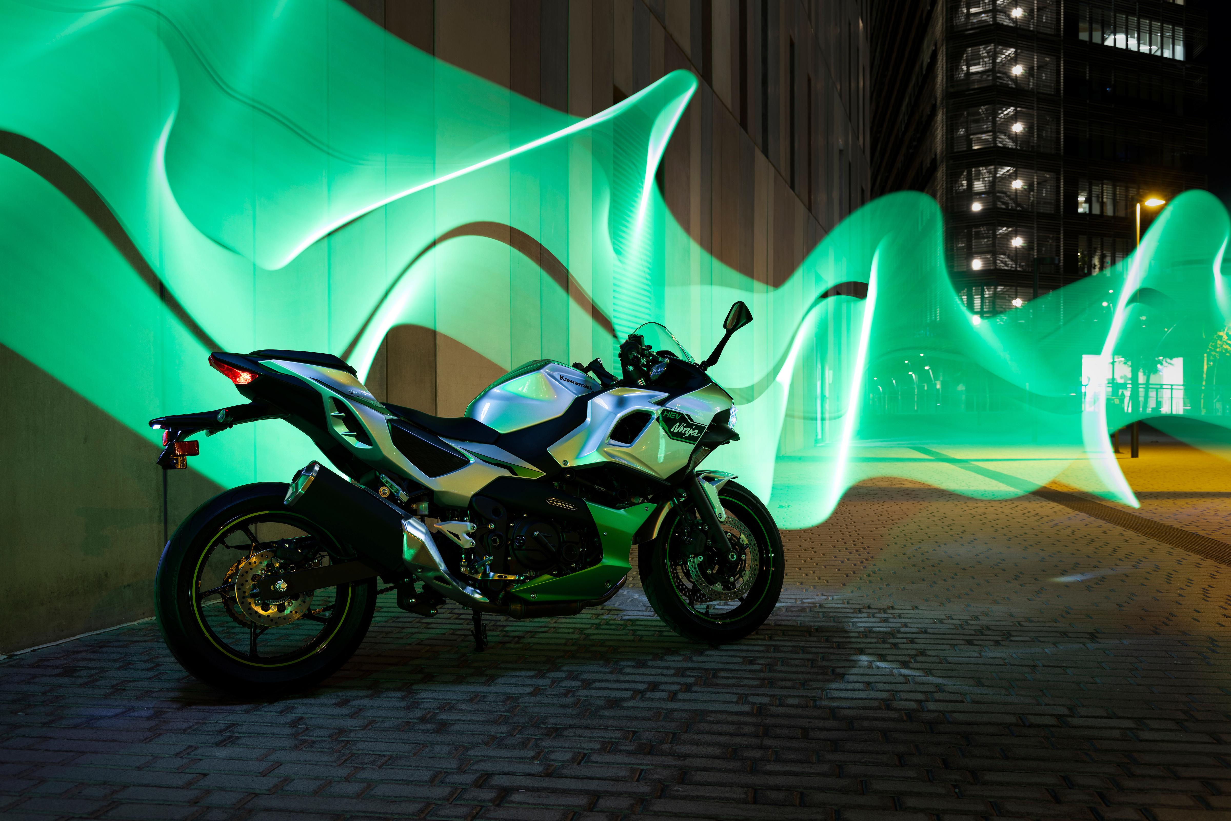 2024 Kawasaki Ninja 7 Hybrid first ride review - RevZilla