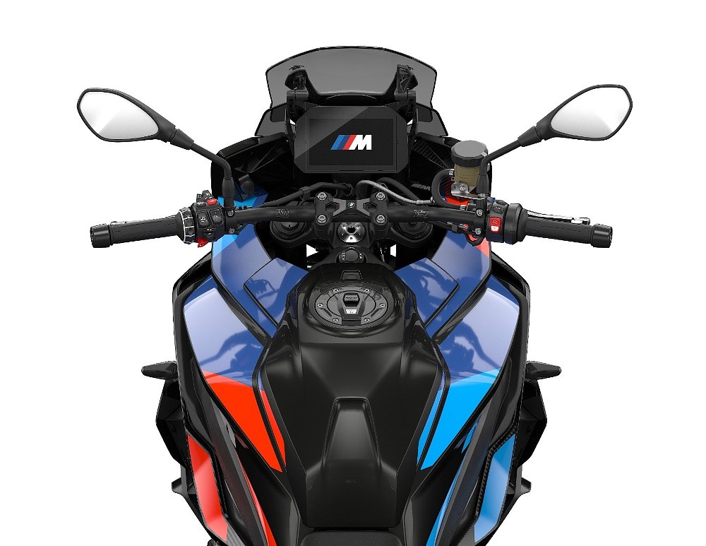 cockpit view of the BMW M 1000 XR