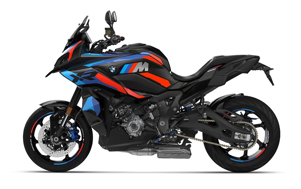 BMW M 1000 XR in black, studio photo