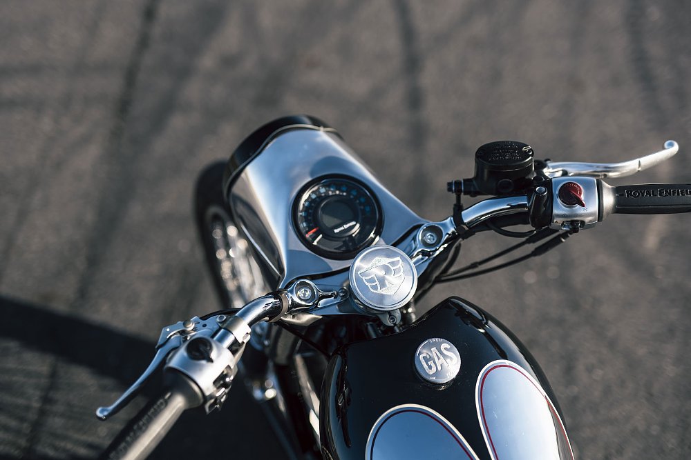 overhead view of the gauge and fuel tank area