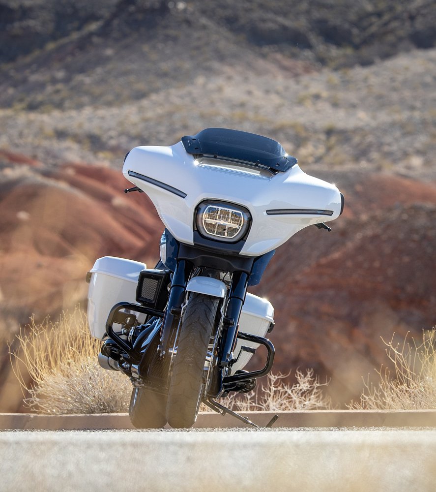 front view of the Street Glide parked in the desert