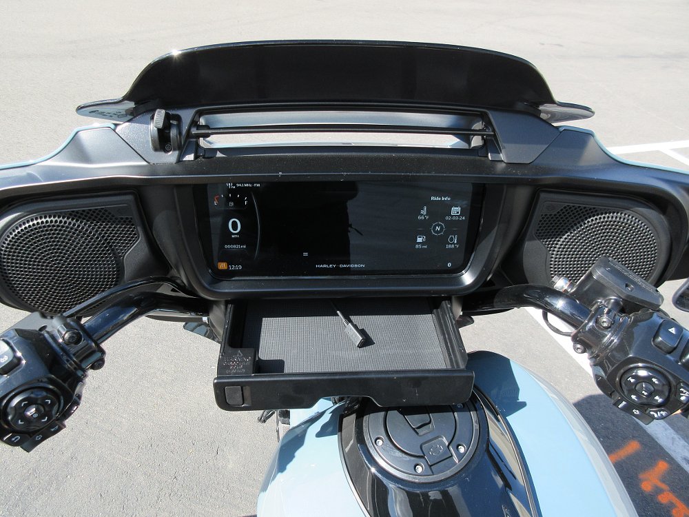 cockpit view of display, inner fairing