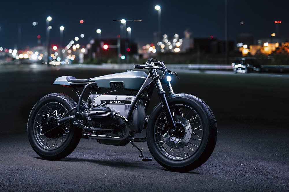 side view of the Wedge Motorcycles custom