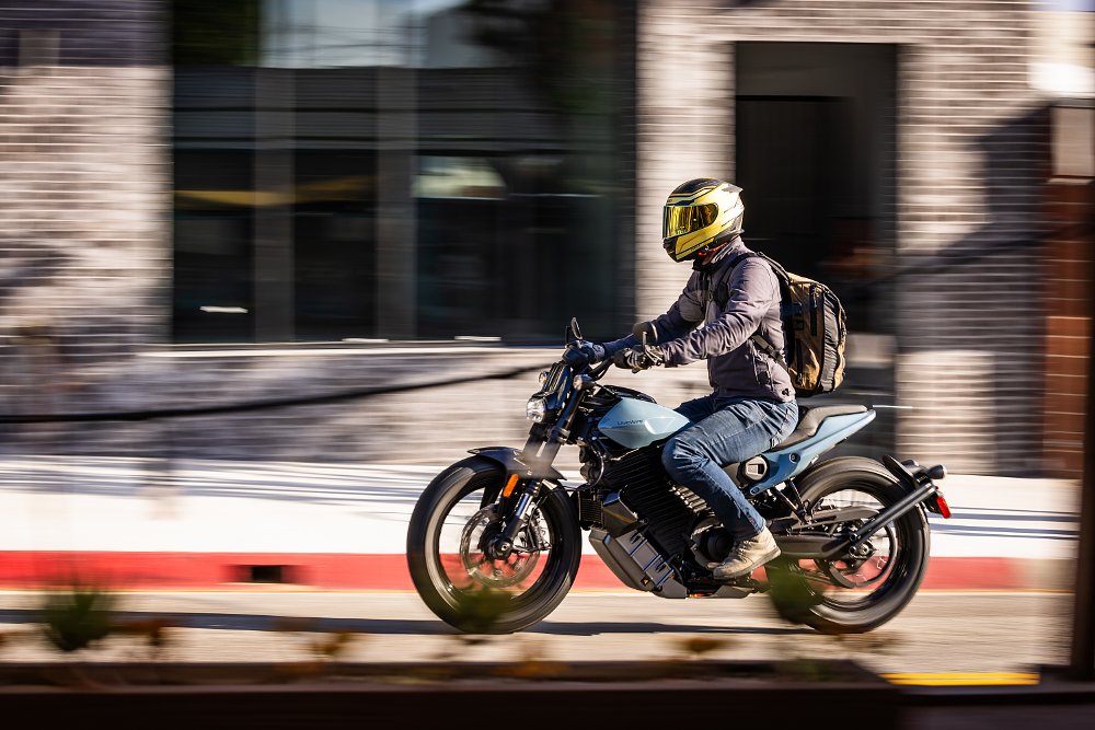 2024 LiveWire Del Mar riding down a city street.