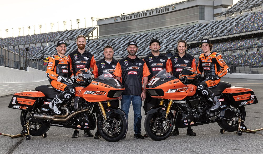 Vance & Hines team and riders pose at Daytona International Speedway