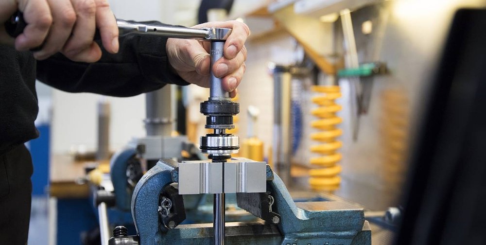 Five unexpected things I learned at Ӧhlins suspension school