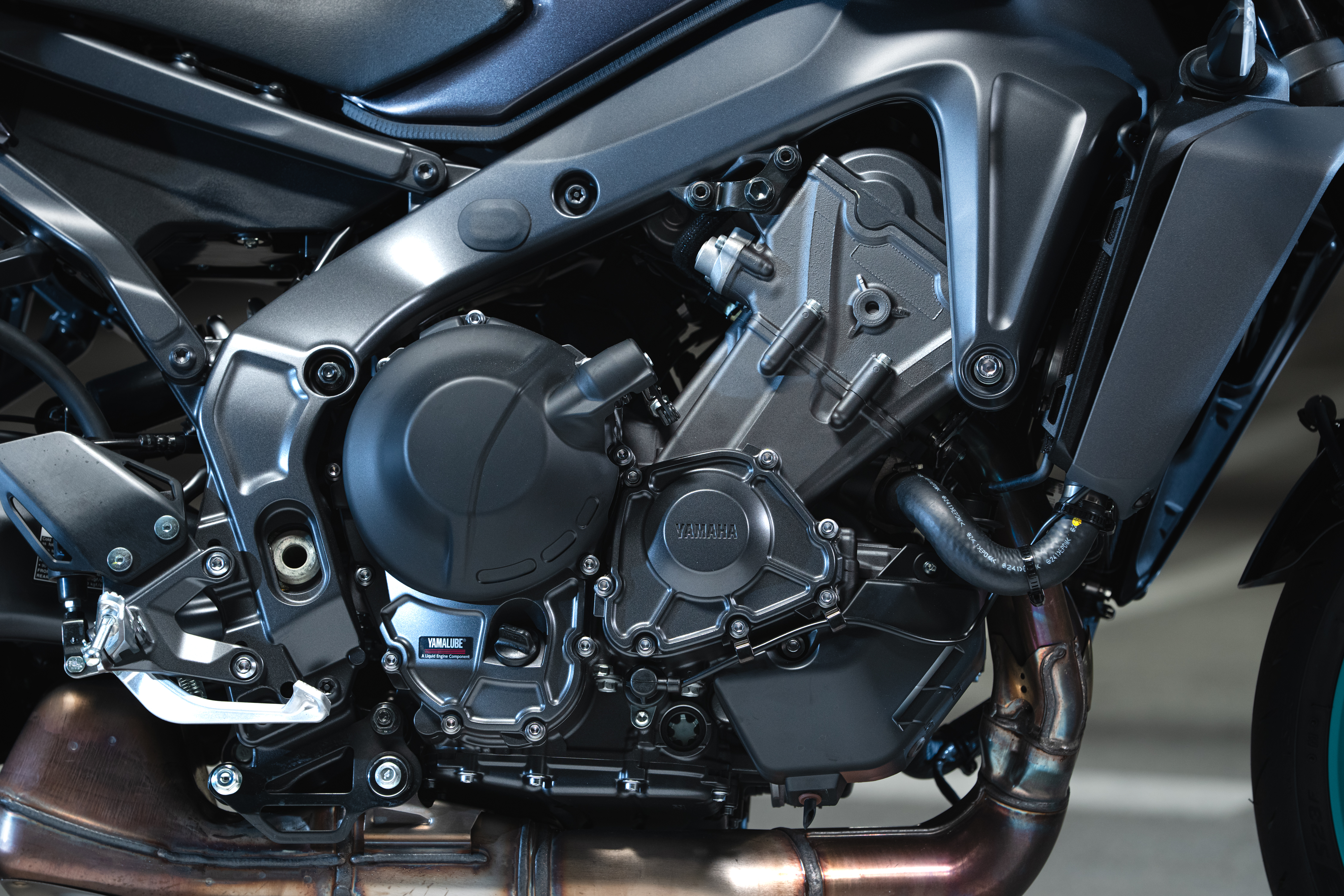 リチャード 2024 Yamaha MT-09 first ride review - RevZilla