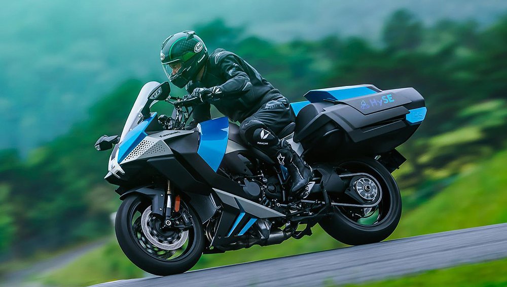 Kawasaki shows off hydrogen-powered motorcycle at Suzuka