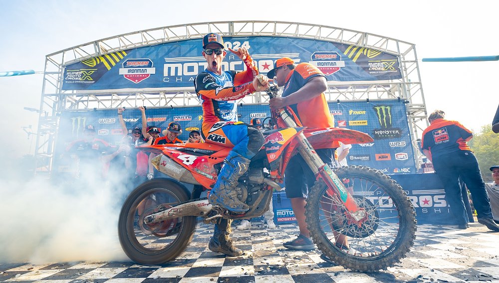 SuperMotocross playoffs start this weekend with one hot hand and many unknowns