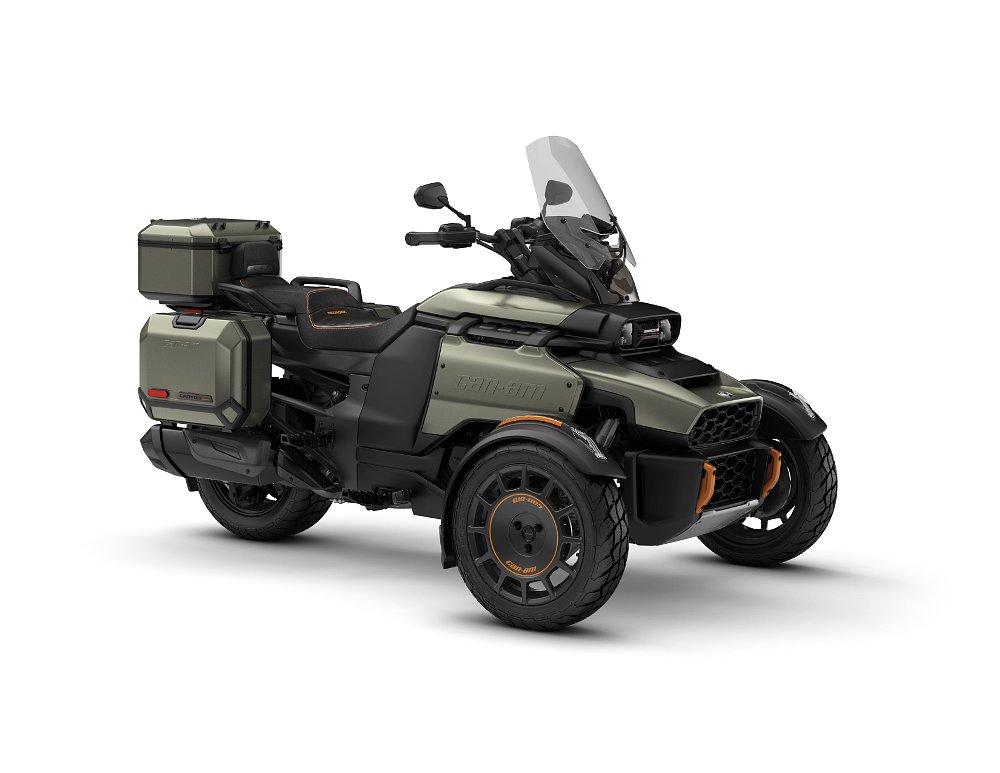 studio photo of the Can-Am Canyon Redrock