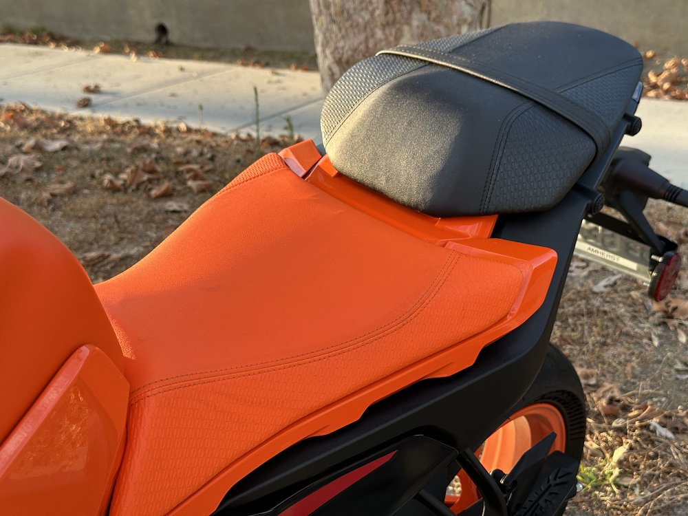 2024 KTM 390 Duke seat detail.