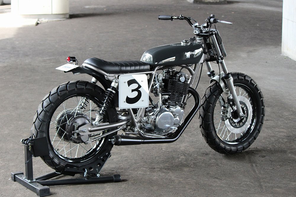 side view of the street tracker custom
