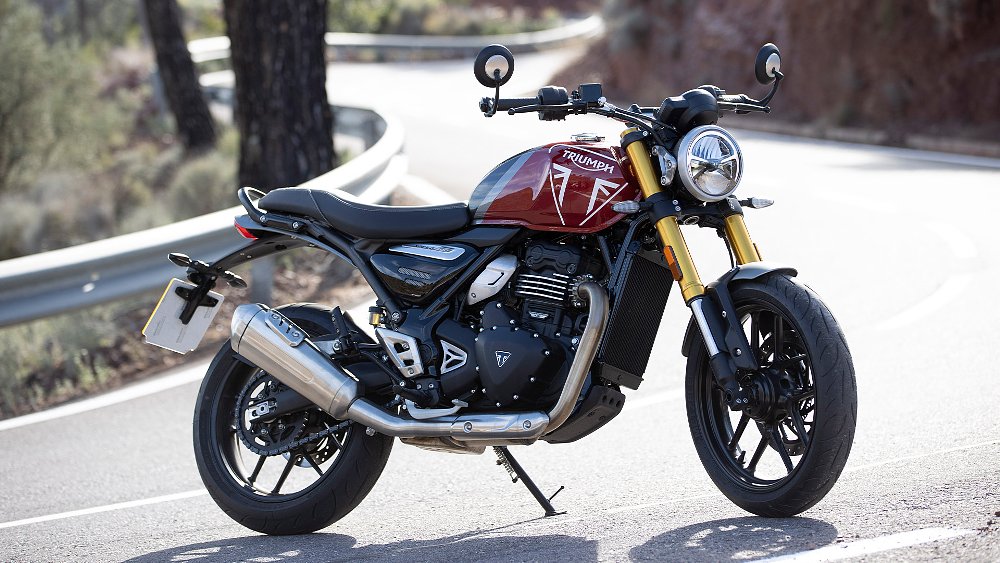 Triumph's Speed 400.