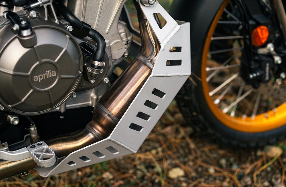 close studio shot of the aluminum skidplate on the Tuareg Rally