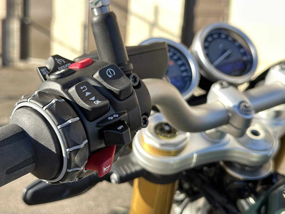 2024 BMW R 12 nineT left switchgear detail.
