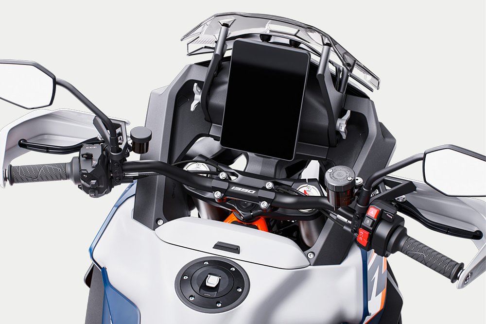 A shot of KTM's new eight-inch vertical TFT inside the Super Adventure R's cockpit. 