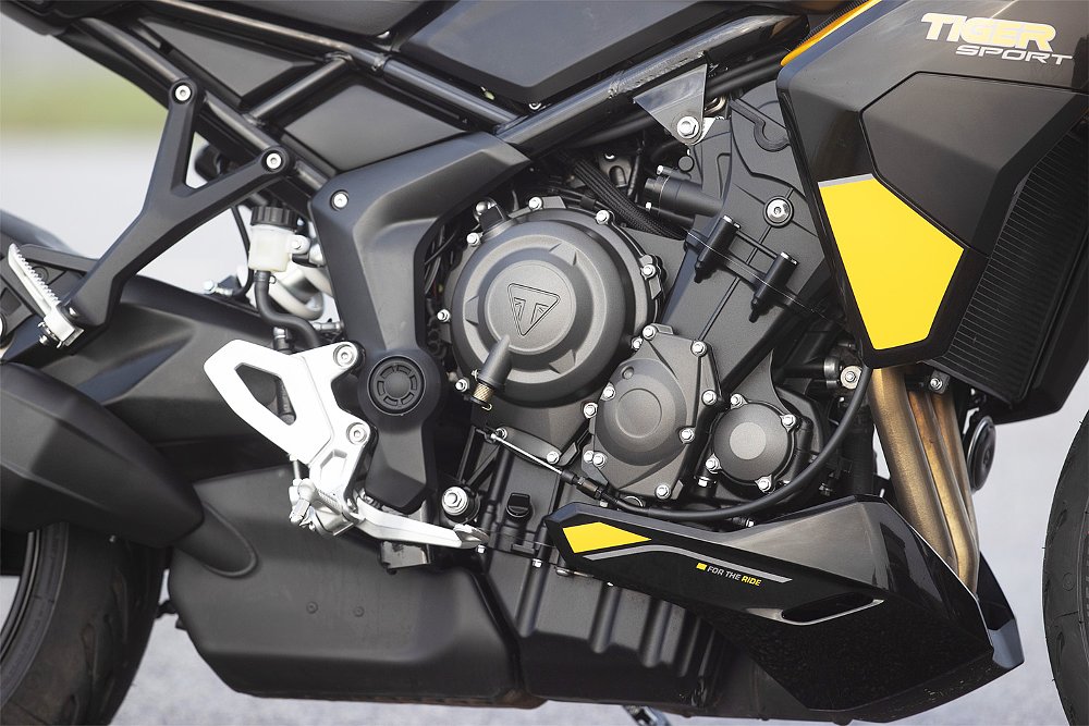 The 798 cc inline-triple housed within the Tiger Sport 800's chassis. 