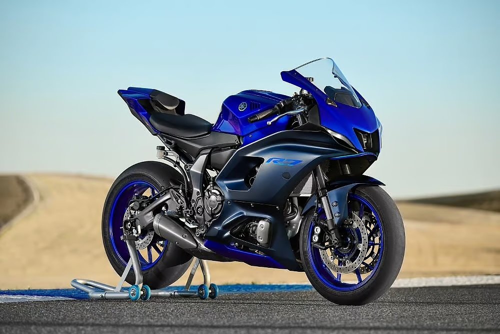 YZF-R7 static beauty