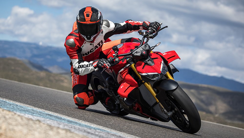 2025 Ducati Streetfighter V4 S first ride review