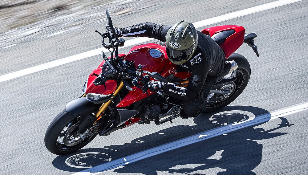 2025 Ducati Streetfighter V2 S first ride review