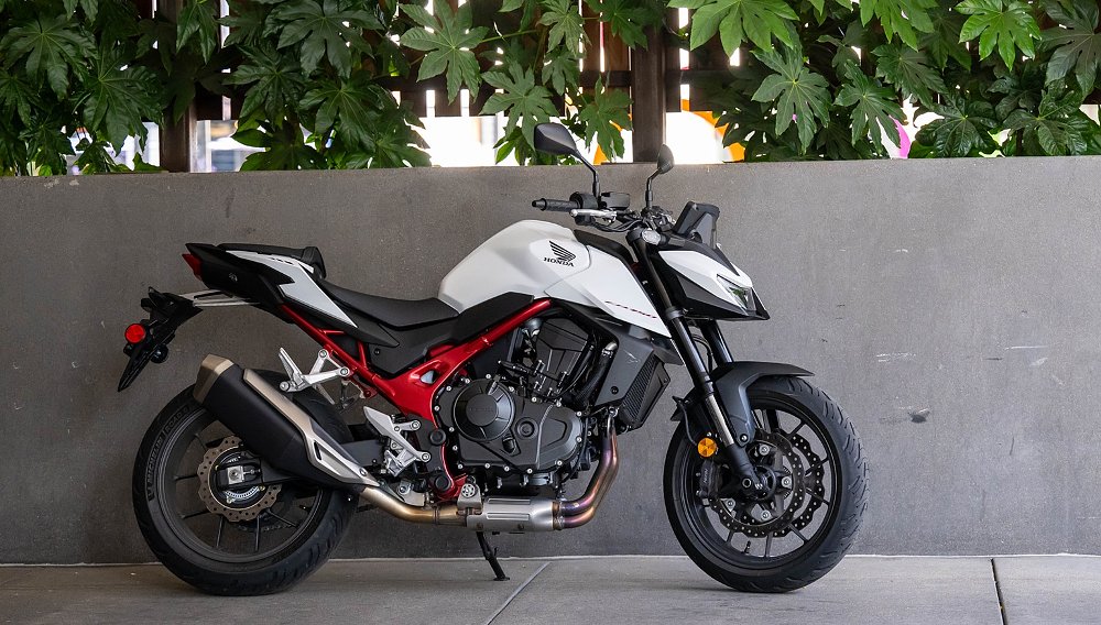 2025 Honda CB750 Hornet first ride