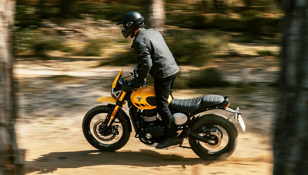 2026 Triumph Scrambler 400 XC: Scrambler style or scrambler substance?