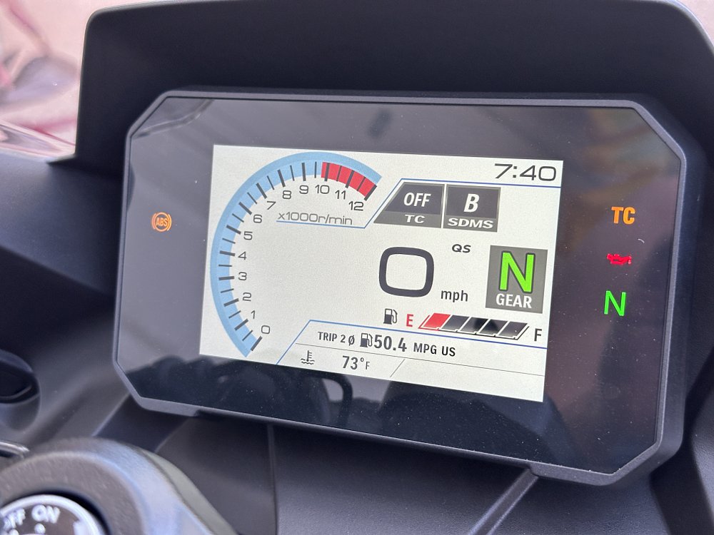 2025 Suzuki GSX-8R TFT dash display detail.