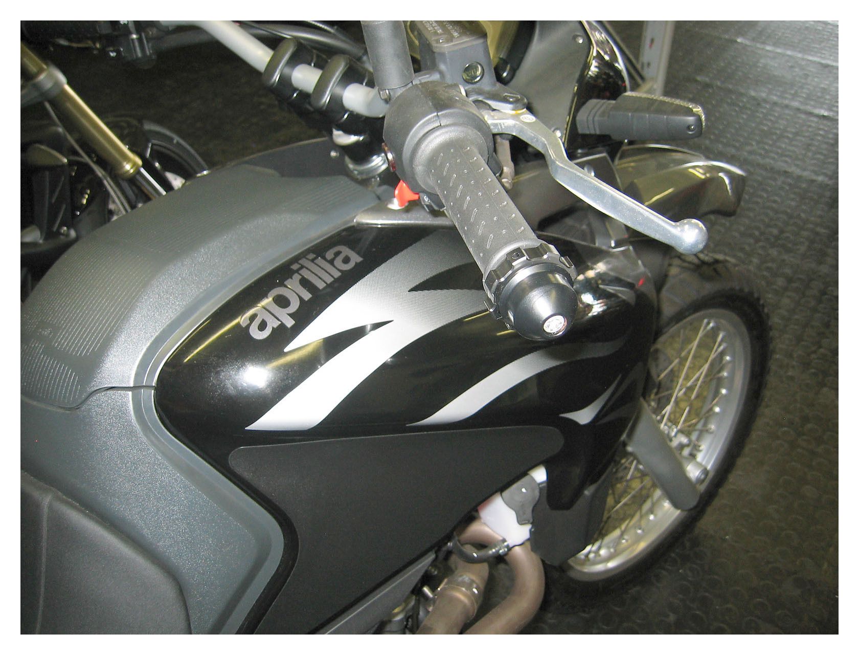 Kaoko Throttle Lock Aprilia Pegaso Trail Shiver Mana Revzilla