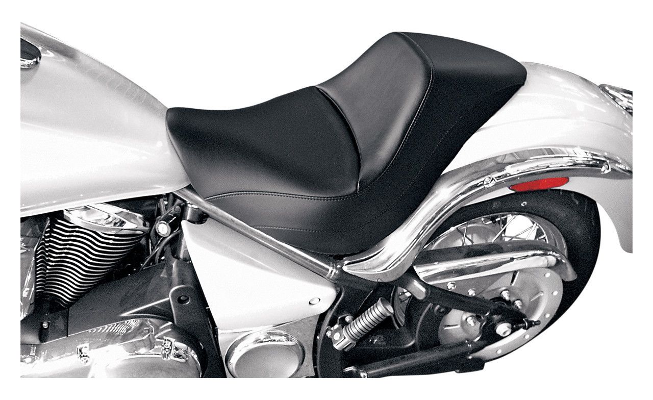 Saddlemen Renegade Deluxe Solo Seat Kawasaki VN900C Vulcan Custom