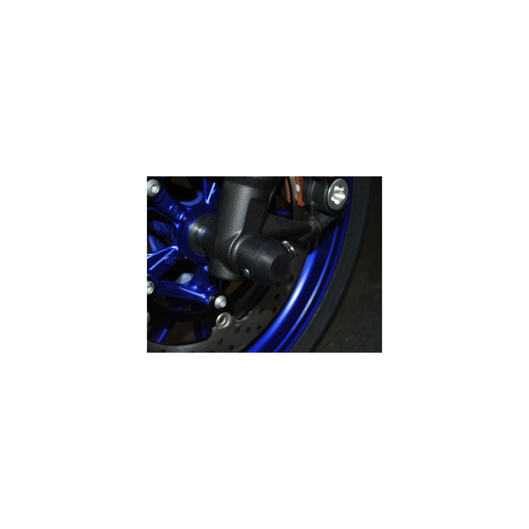 Woodcraft Front Axle Sliders Yamaha R7 / FZ-09 / MT-09 / FJ-09 / XSR90