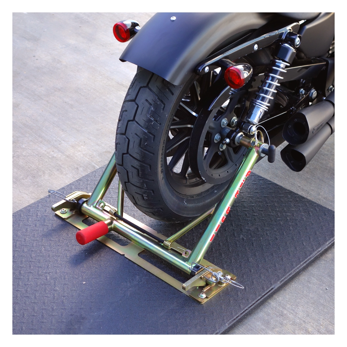 Pit Bull Trailer Restraint For Harley RevZilla