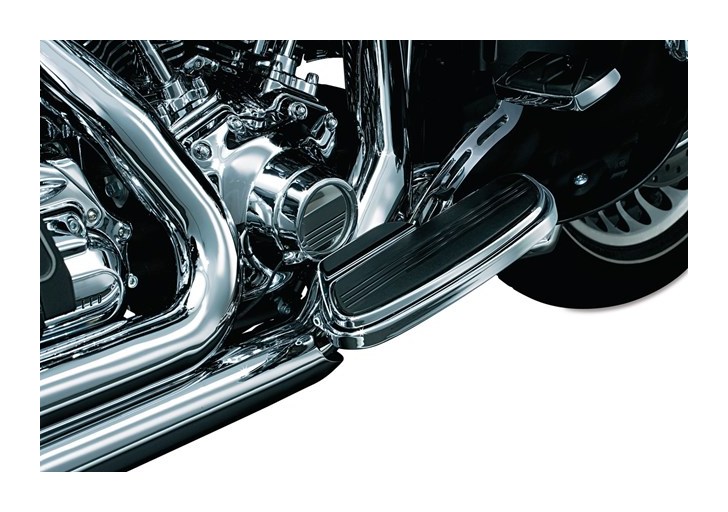 Kuryakyn Traditional Style Right Side Floorboard Boot Guard For Harley Softail / Touring / FLD
