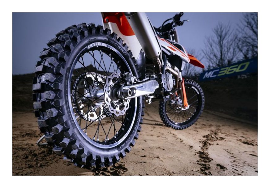 Metzeler MC360 Mid/Hard Terrain Tires Rear 100/90-19 57M